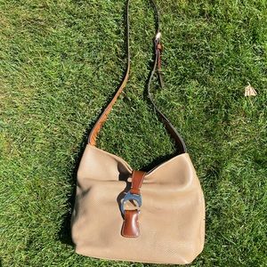 Dooney &Bourke Crossbody Logo Latch Bag
